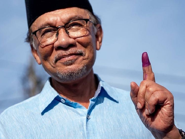 Anwar Ibrahim v1