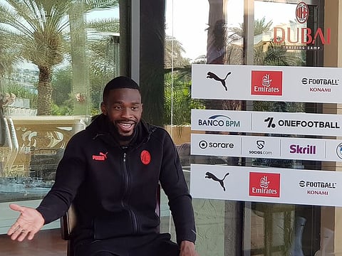 Fikayo Tomori believes AC Milan can close the 8 point gap on Serie A leaders Napoli once the season resumes.