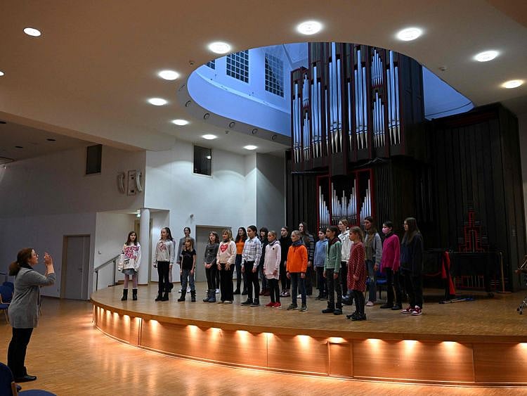 choir2-1671372716513