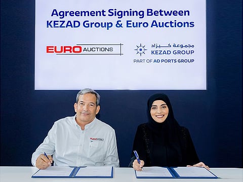 Fatima Mohamed Al Hammadi, Chief Commercial Officer; and Richard Sweatt, General Manager, Euro Auctions Middle East, during the signing of the agreement to establish Euro Auctions’ largest auction house in the region for industrial plant, construction equipment and agricultural machinery.