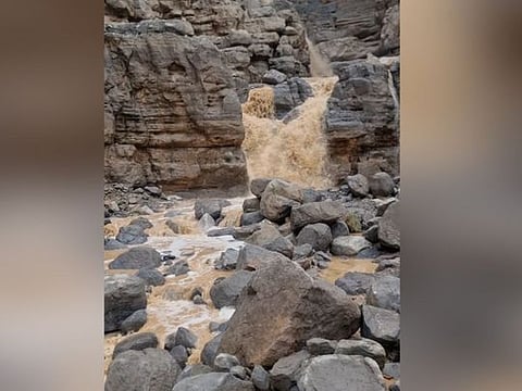 Rains cause flooding in valleys around Jebel Jais in UAE