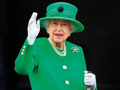 Clockwise from top-left: Queen Elizabeth II, Shinzo Abe, Lata Mangeshkar, Mikhail Gorbachev, Fidel Valdez Ramos and Jean-Luc Godard.
