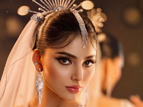 insta/urvashirautela