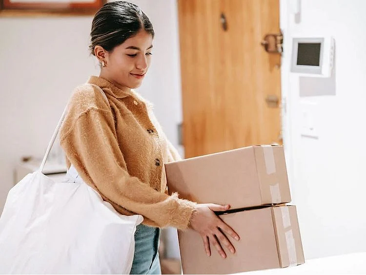 shopping online courier delivery