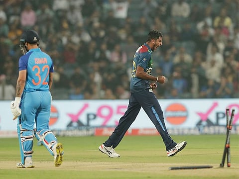 India lose to Sri Lanka by 16 runs