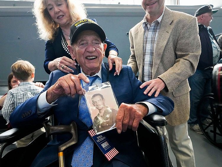 APTOPIX_Pearl_Harbor_Veterans_Birthday_51516--976ec-(Read-Only)