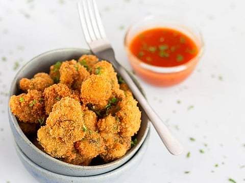 Vegan crunchy cauliflower popcorn 