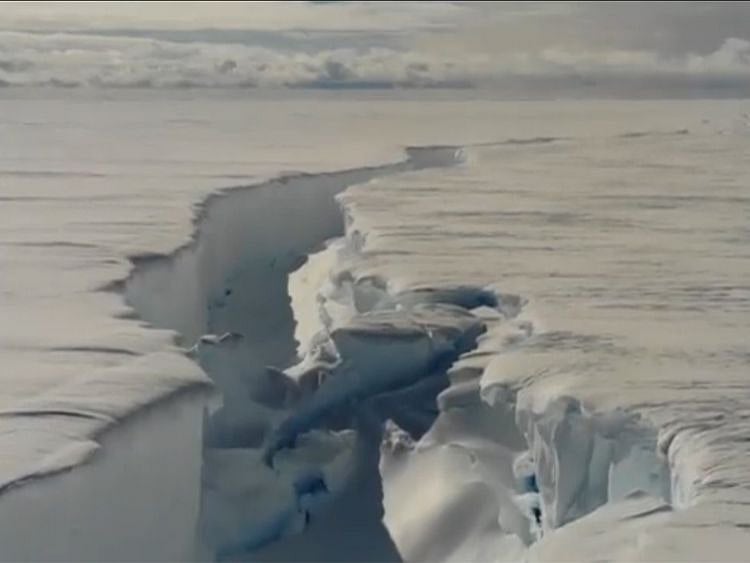 An Iceberg nearly the size of London, breaks off from Antarctic base