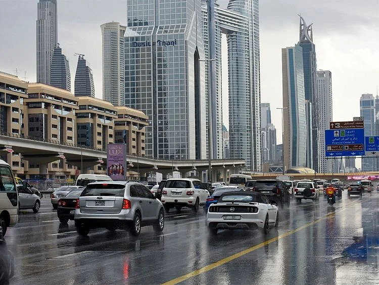 Rain in Dubai 