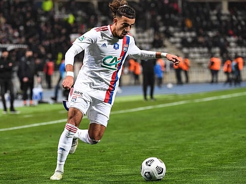 Lyon's defender Malo Gusto has been transferred to English club Chelsea.