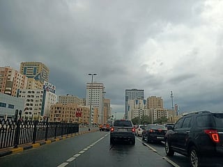 UAE: Overcast skies, weather alert issued for more rain until Saturday, significant drop in temperatures