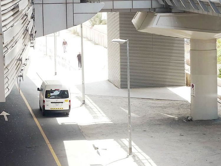 a-van-parked-in-violation-of-rules-in-dubai-1675078591035