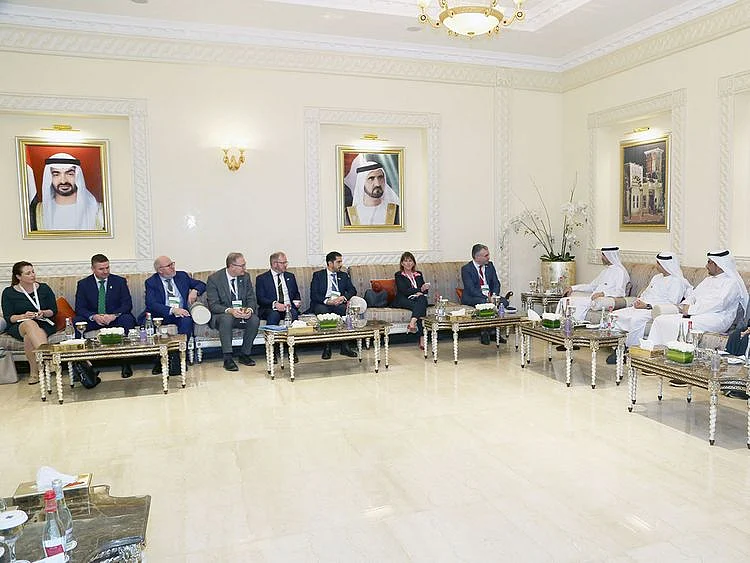 arab-health-dha-meeting-on-medical-investment-on-sidelines-of-arab-health-1675172519361