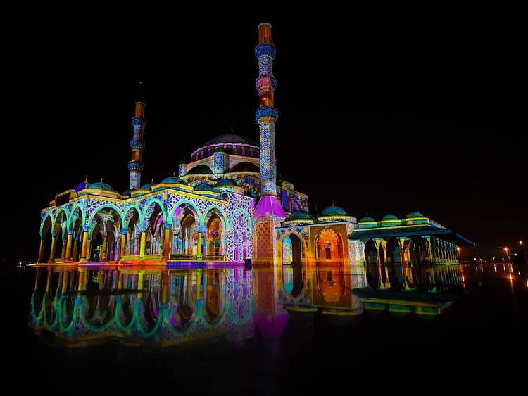 FILE sharjah light festival-1675337125915