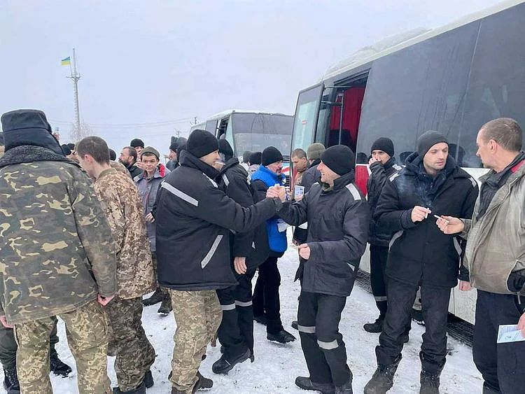 Ukraine POW prisoner swap