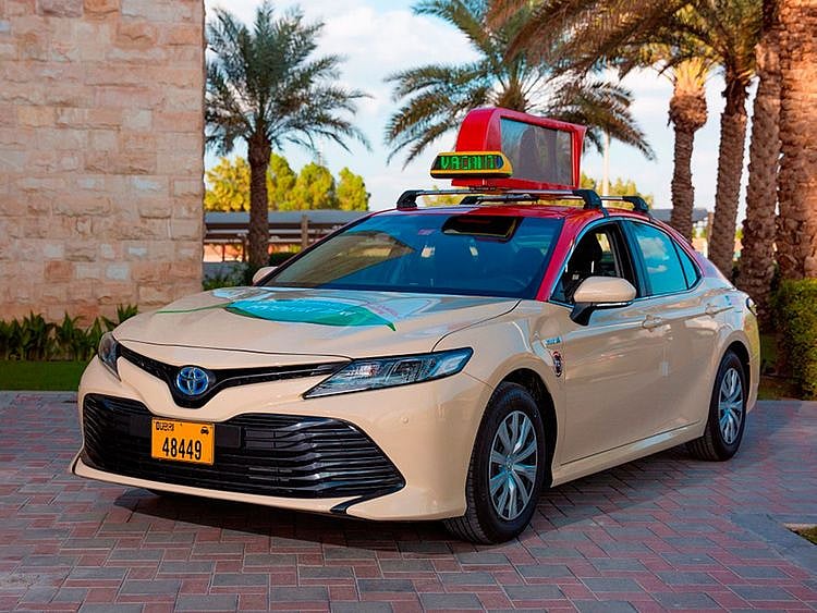 Hybrid-dubai-taxi-rta-1675678402423