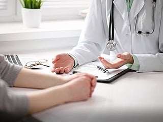 Using clinical psychology and homeopathy to treat psychological disorders