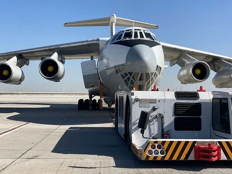 second-dubai-syria-aif-flight-on-friday-night-pic-from-DMO-twitter-1676107577127