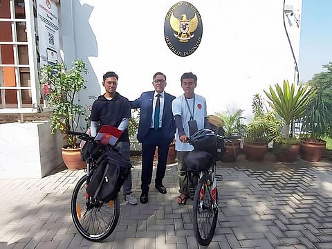 The cyclists during their meeting with Indonesian Consul General in Karachi.