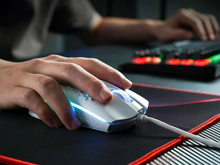 gaming mouse