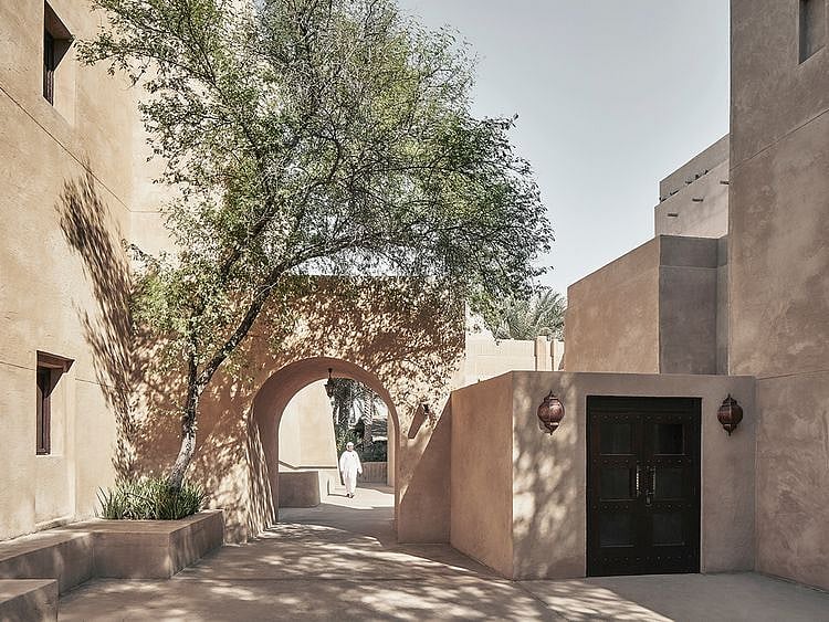 Stock - Bab Al Shams