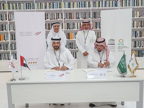 The memorandum was signed by Dr. Khalifa Al Suwaidi, Secretary-General of HRMFDAP, and Dr. Abdulrahman Almedaires, Director-General of UNESCO Regional Center for Quality and Excellence in Education.