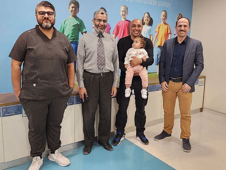 Mariam_and_her_father_with_the_treating_doctors-1678859335733