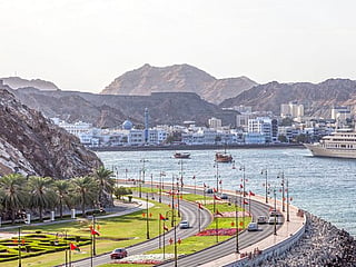 Visa-free to travel to Oman: Snow, beaches and mountains in Muscat