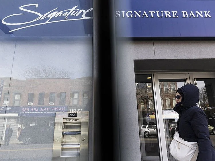 Signature Bank
