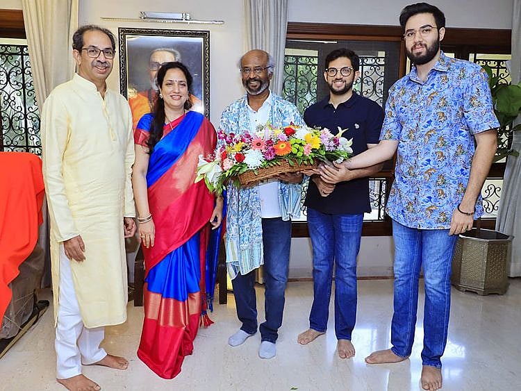 Rajinkanth meets the Thackerey clan