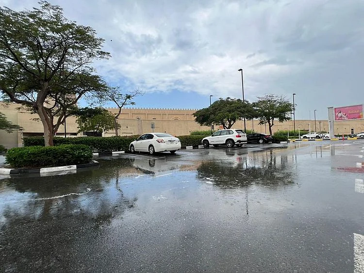 Rain in Jebel Ali area on Tuesday 