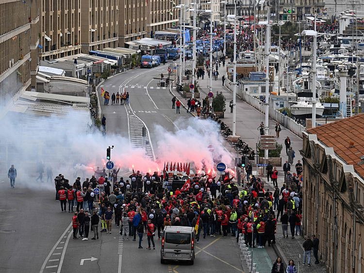 france strikes-1679566166133