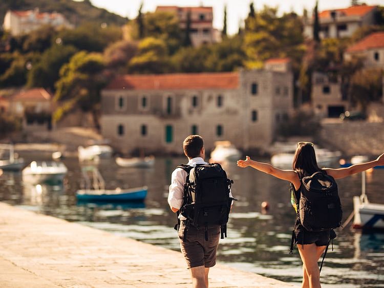 shutterstock_TRAVEL-1679672627760