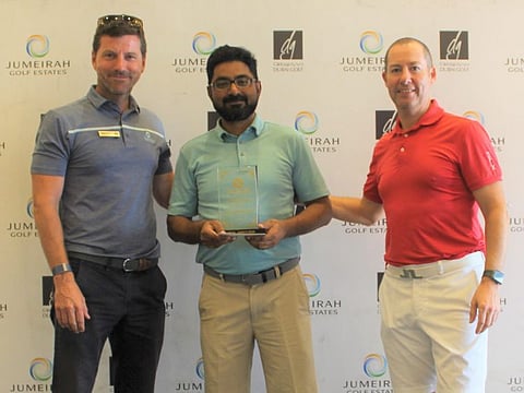 Left to right: Stephen Hubner (Club Manager), Ehtesham Uddin (Winner), Noel O’Leary (Men’s Vice Captain)