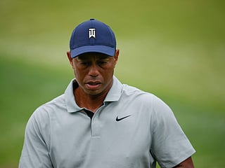 Woods set to âstep awayâ from golf following crash 