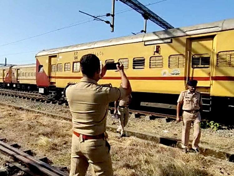 kerala train fire