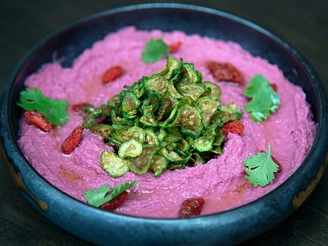 Beetroot hummus with crispy zucchini chips