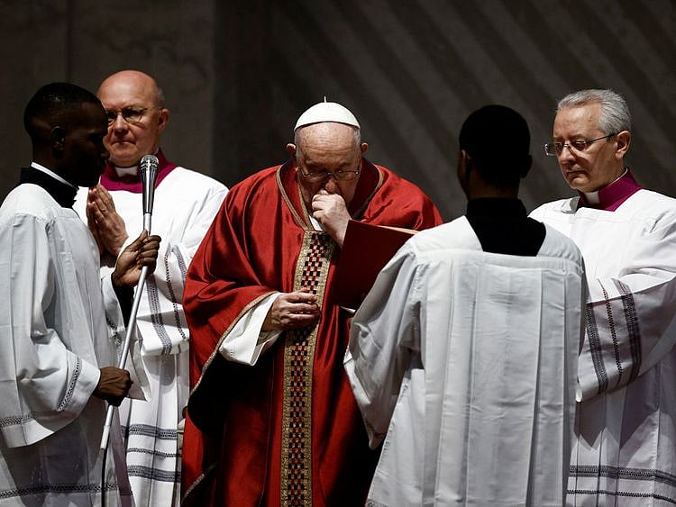 pope21-1680885769101