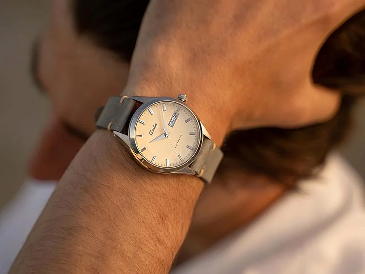 watch stock