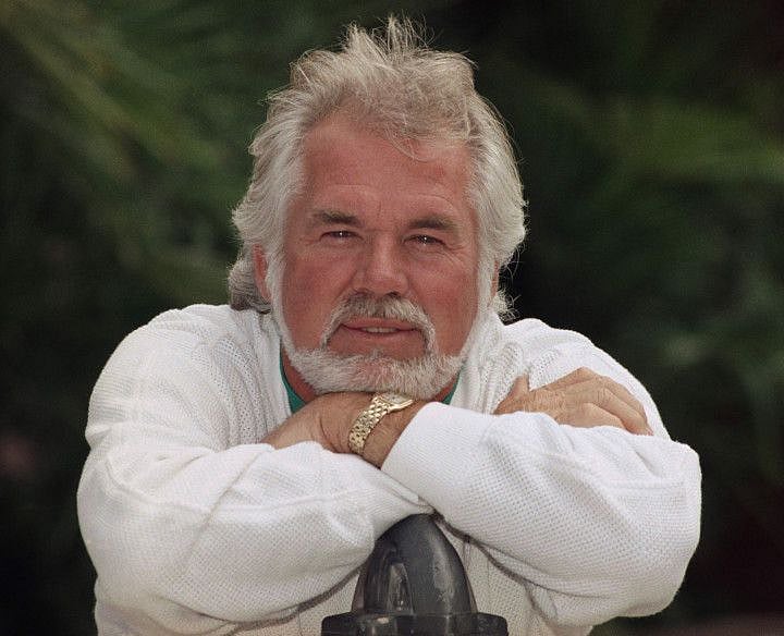 Kenny Rogers-1681378510263