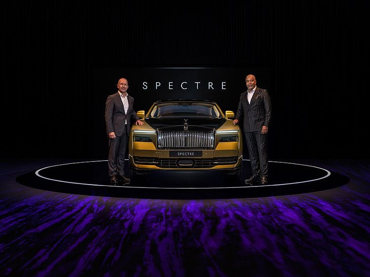 Spectre_Dubai_3-1681391219409