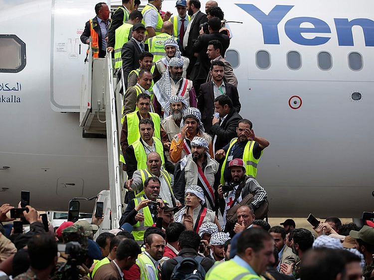 Houthi prisoners arrive in Sanaa airport, on April 14, 2023.  