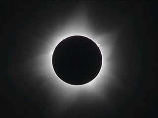 Photos: 'Awesome' solar eclipse wows viewers in Australia, Indonesia