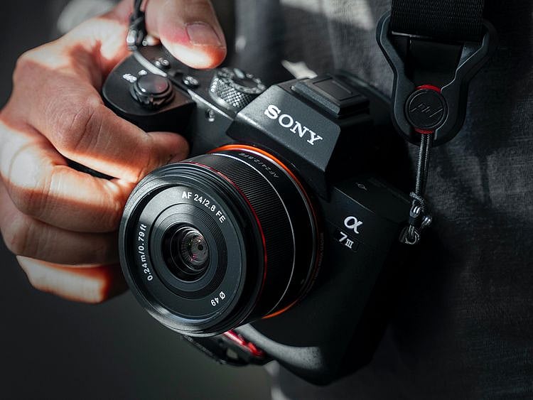 mirrorless camera
