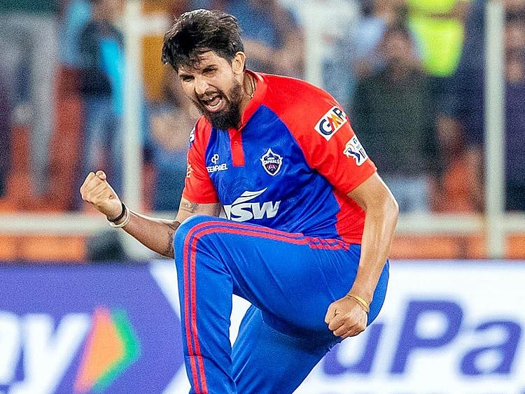 Delhi Capitals' Ishant Sharma celebrates a wicket