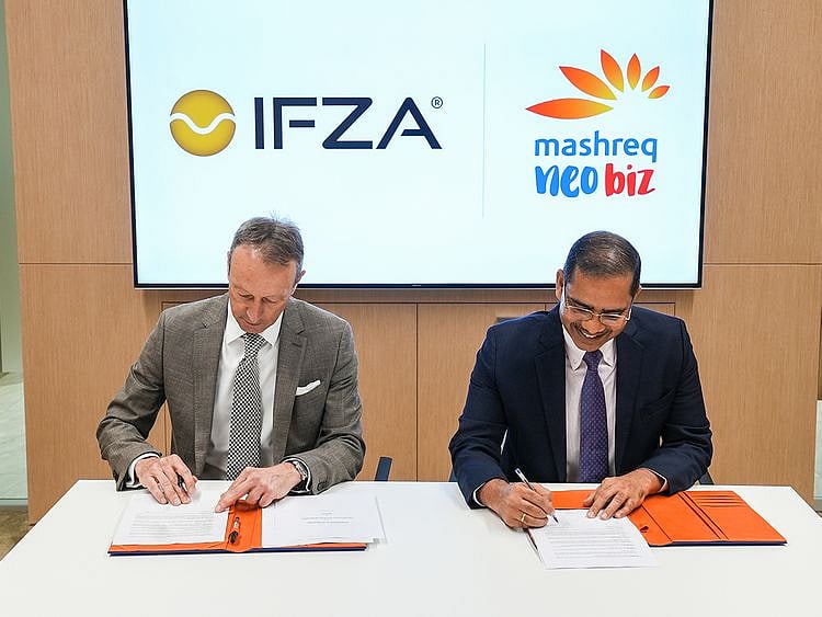 IFZA-Partners-with-Mashreq1-FOR-WEB