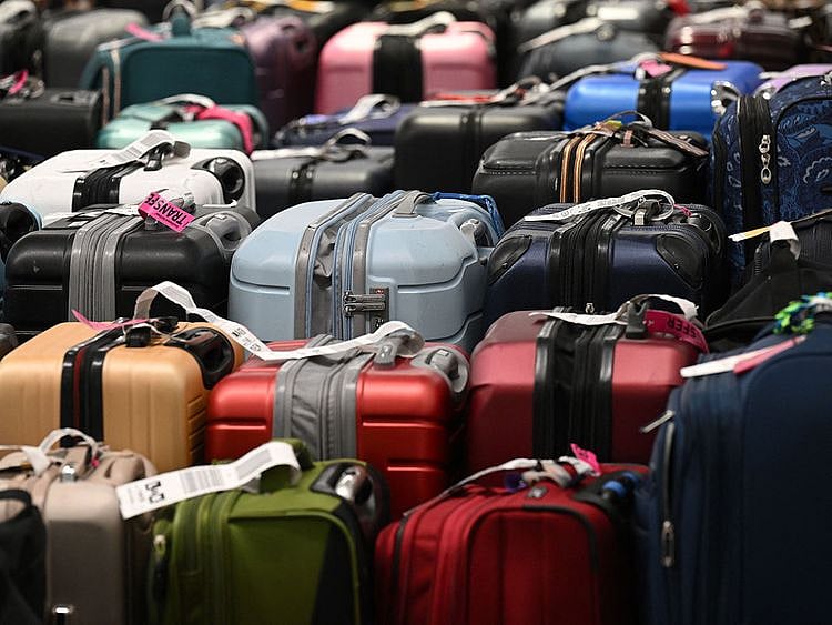 20230516 unclaimed luggages