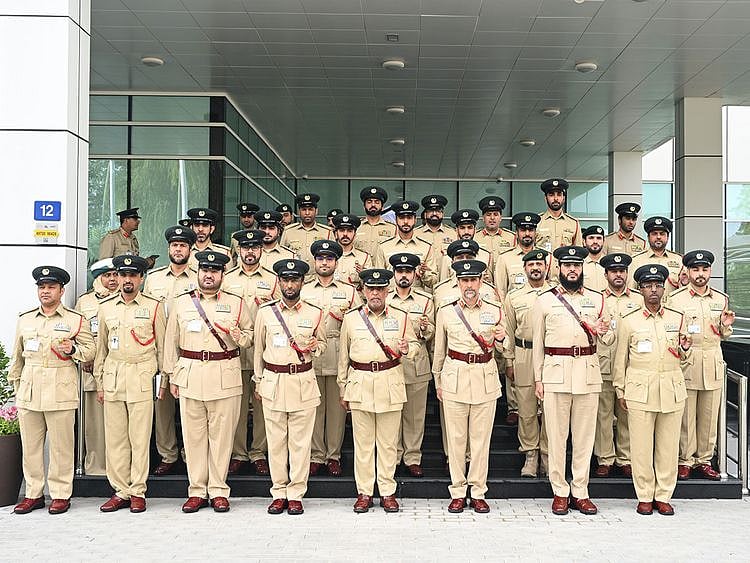 Al-Marri-inspects-Al-Khawaneej-Police-Station-1684655275191