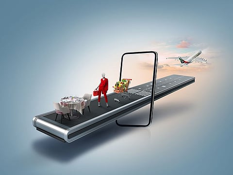Link your credit or debit card and start earning Miles faster on every purchase made while shopping, dining, and much more across the UAE. 