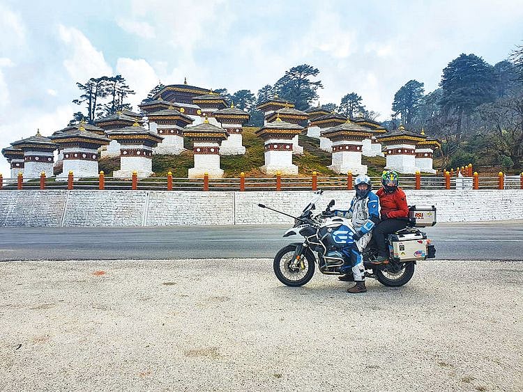 TRAVEL BIKE1